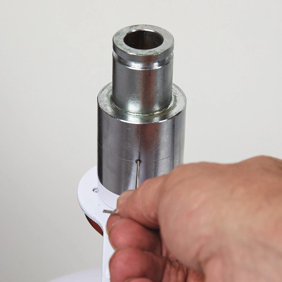 Master Equipment Brushless Anionic Dryer Head With Wall Mount - Image 9